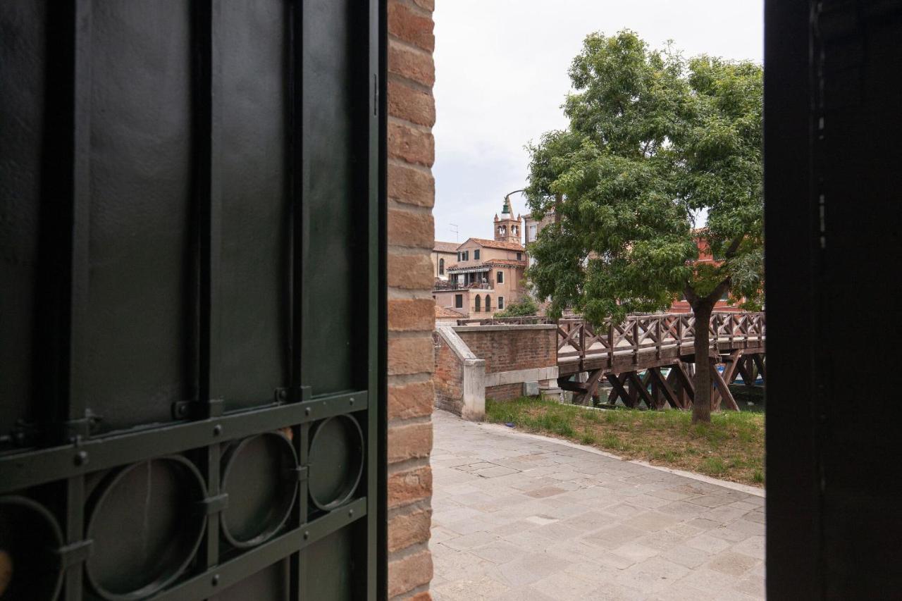 Residence Santa Marta By Halldis Venezia Esterno foto