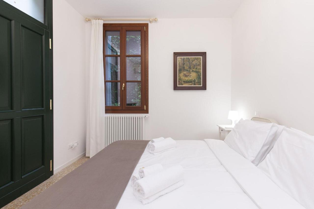 Residence Santa Marta By Halldis Venezia Esterno foto