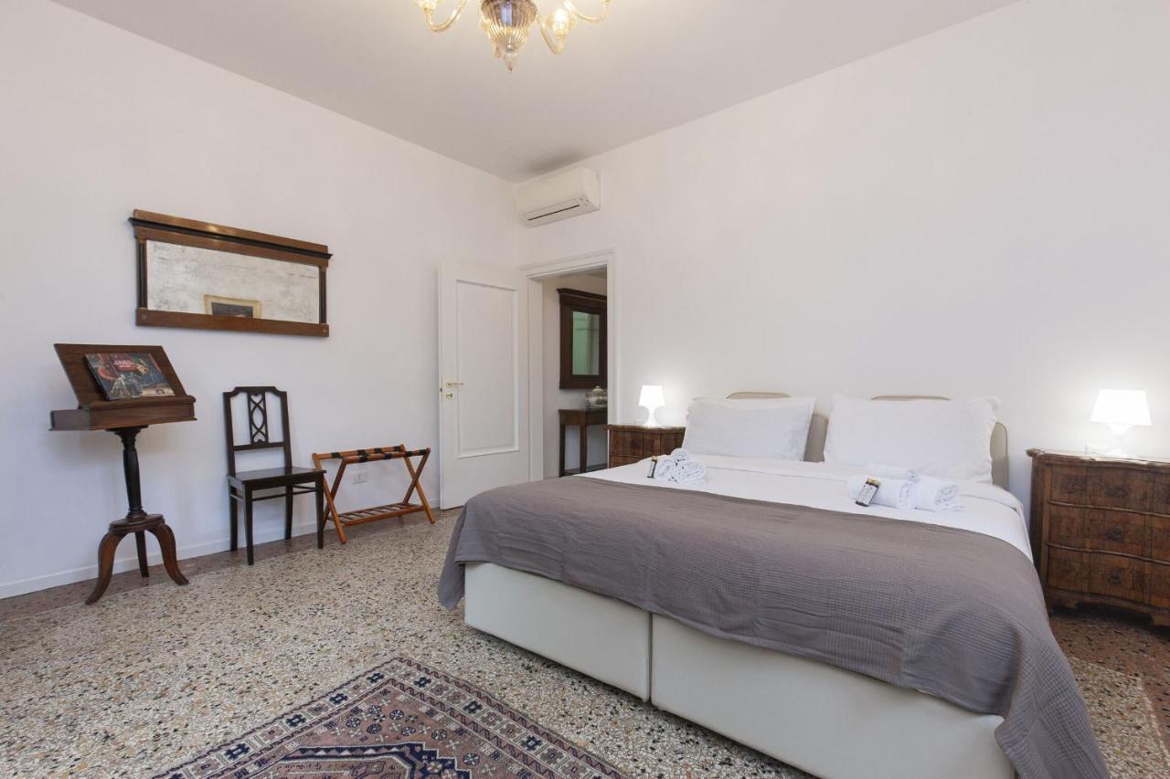 Residence Santa Marta By Halldis Venezia Esterno foto