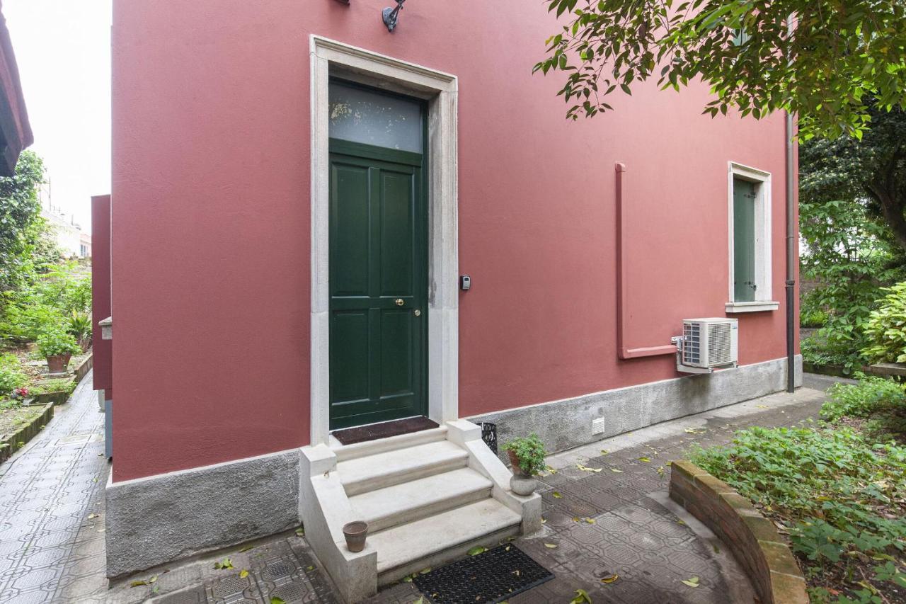 Residence Santa Marta By Halldis Venezia Esterno foto