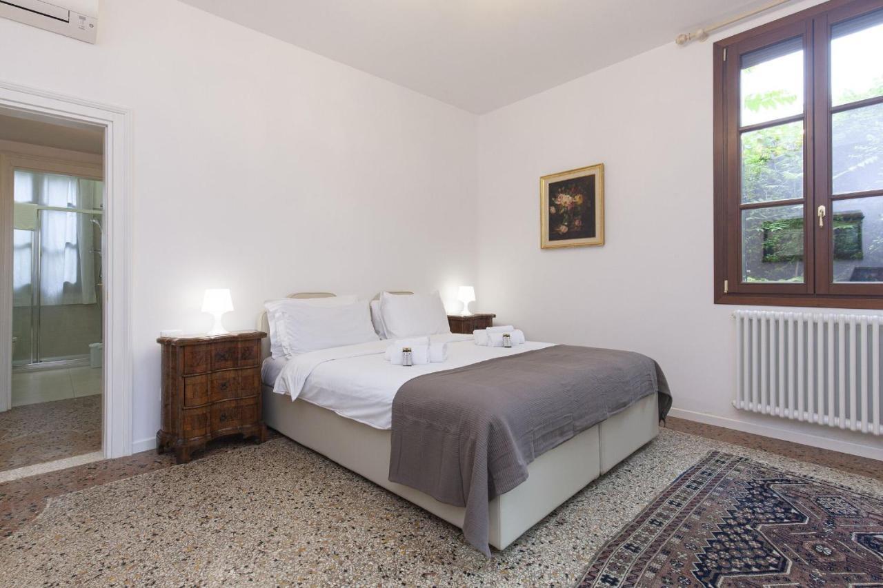 Residence Santa Marta By Halldis Venezia Esterno foto