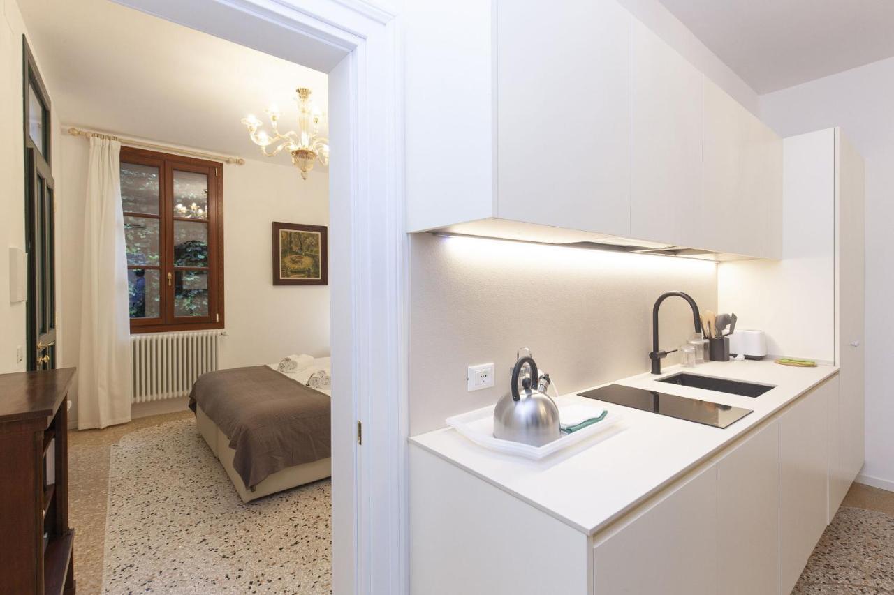 Residence Santa Marta By Halldis Venezia Esterno foto