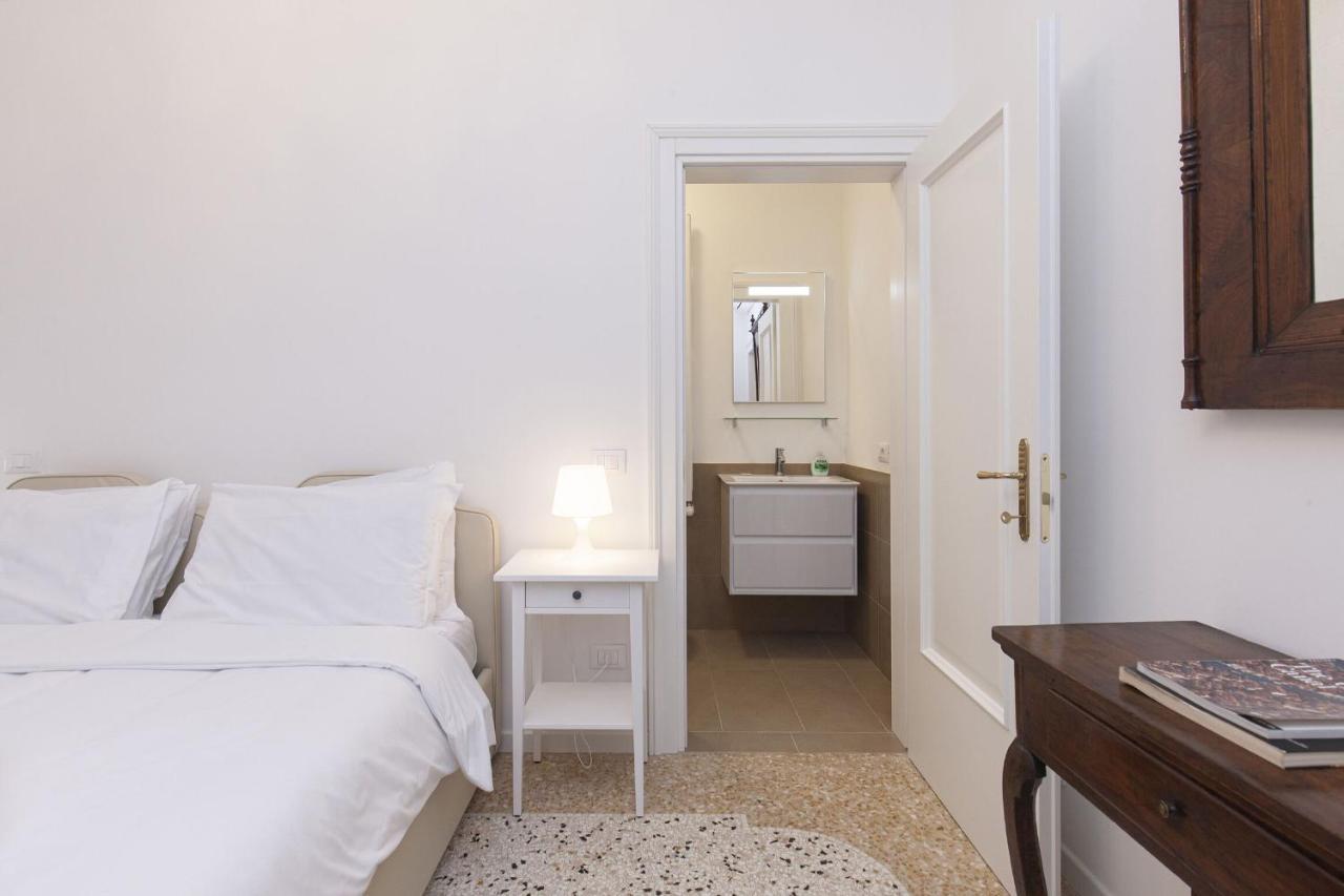 Residence Santa Marta By Halldis Venezia Esterno foto