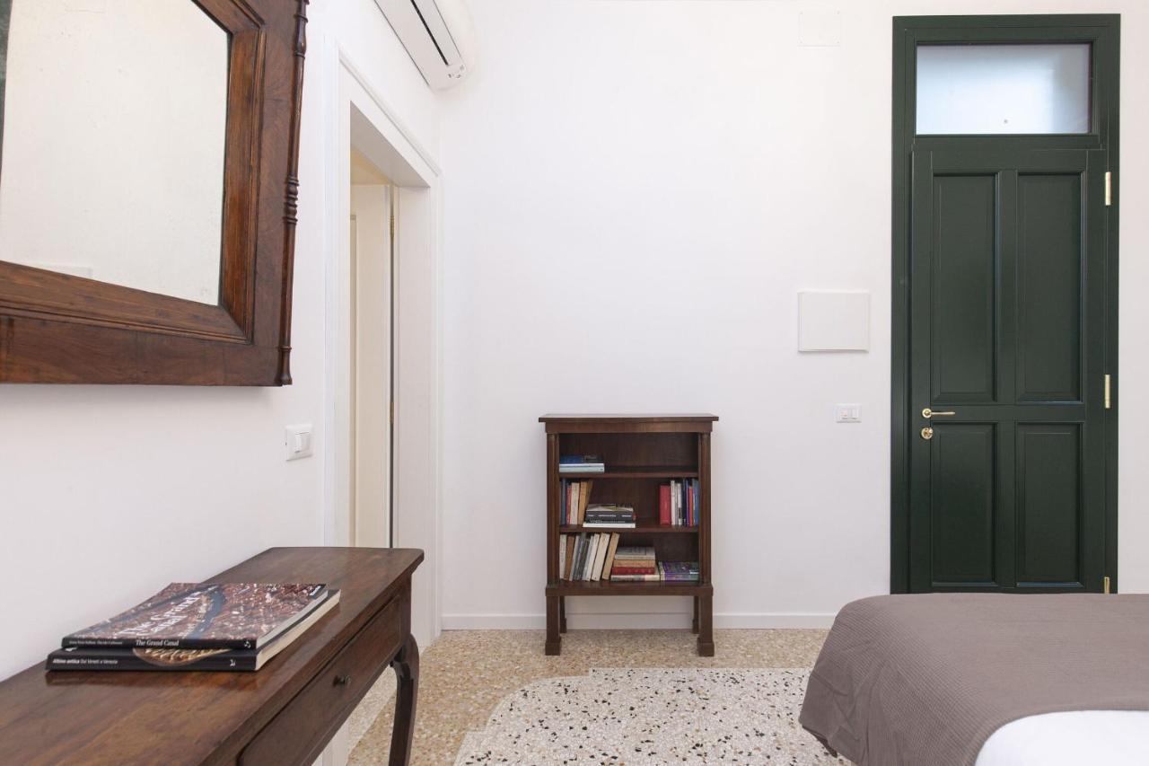 Residence Santa Marta By Halldis Venezia Esterno foto